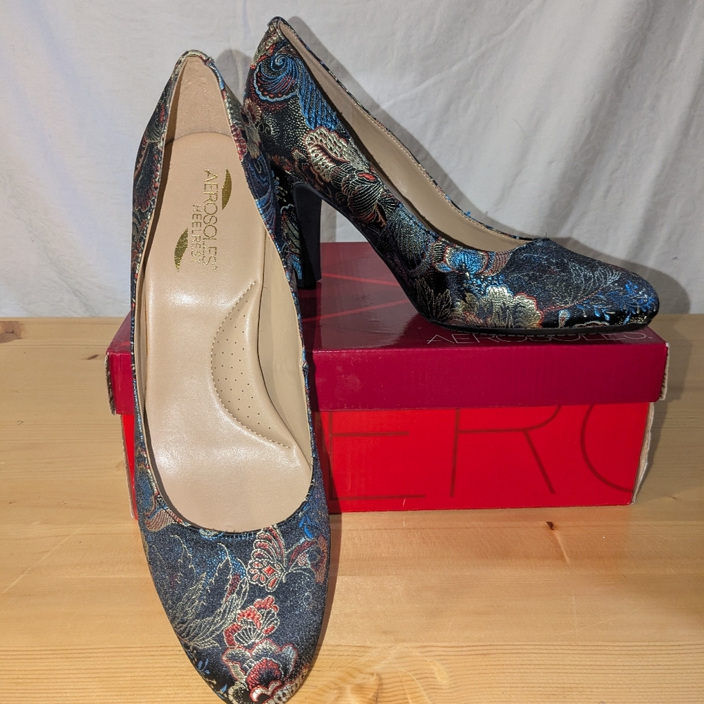 Elegant Multicolor Women's Heels - Picture 3 of 8